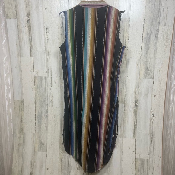 L & B Lucky & Blessed Serape Button Up size M Lace Up Western Rodeo - Picture 13 of 13